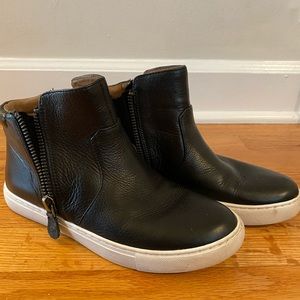 Gentle Souls Carole 7.5